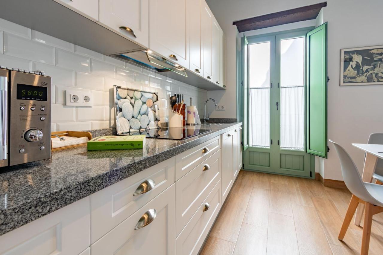 Charming Apartment At La Alameda Seville City Center By Ocityzen Buitenkant foto
